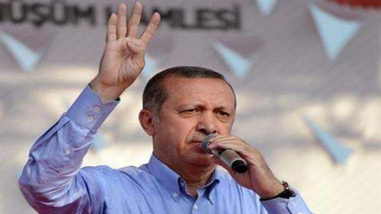 أردوغان : على ماكرون فحصة صحته العقلية
